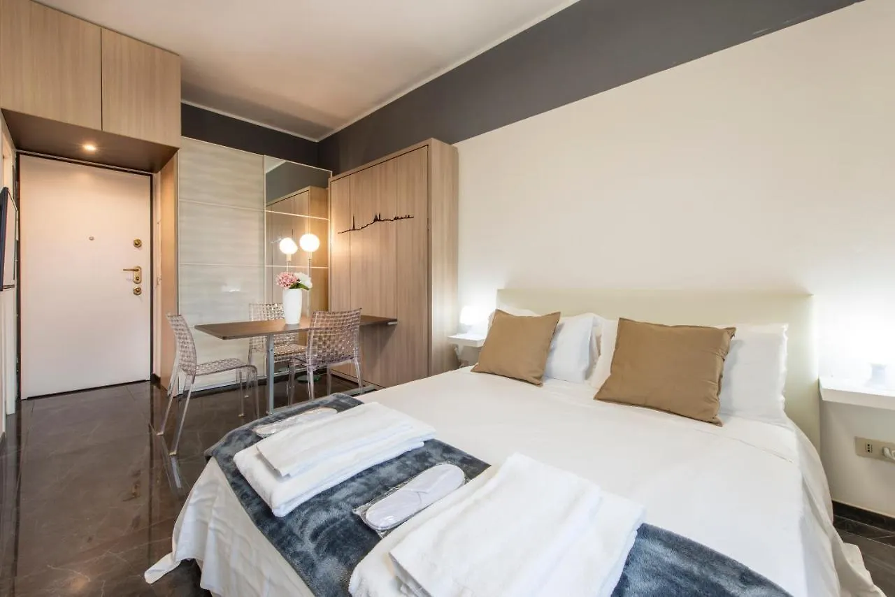 Milan Royal Suites - Centro 0*,  Italy